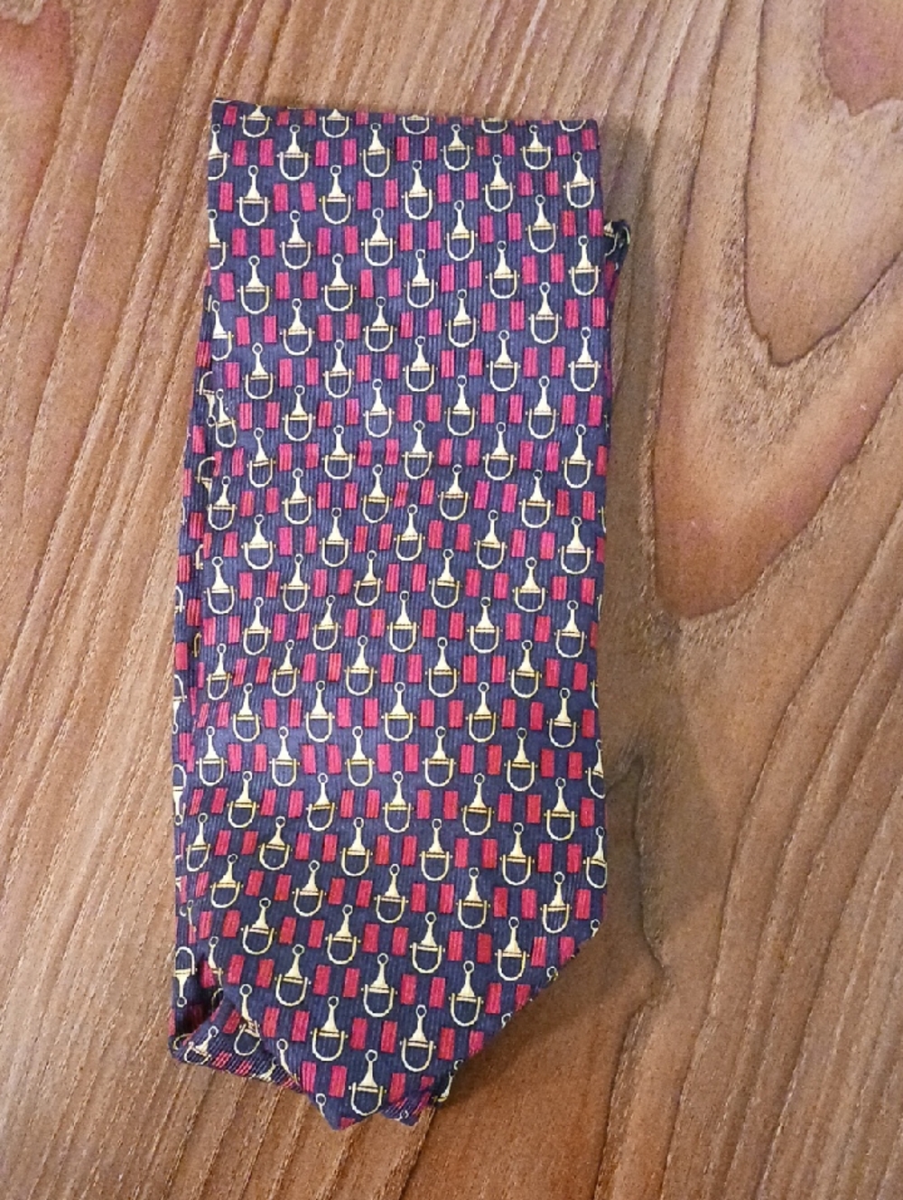 Elegant Red and Navy Patterned Men's Silk Tie